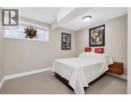 44 Strathlea Close Sw, Calgary, AB T3H5C6 Photo 32