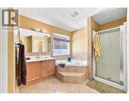 3pc Bathroom - 230 Panamount Grove Nw, Calgary, AB T3K5V5 Photo 13