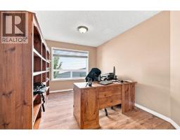 Bonus Room - 230 Panamount Grove Nw, Calgary, AB T3K5V5 Photo 9