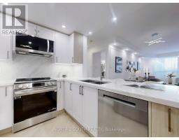 401 - 11 Townsgate Drive, Vaughan, ON L4J8G4 Photo 9