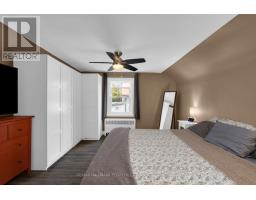 1556 Flos Rd 4 W, Springwater, ON L0L2K0 Photo 11
