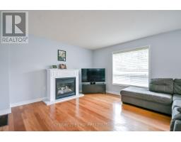 17 Crompton Drive, Barrie, ON L4M6N1 Photo 13