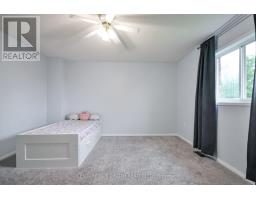 17 Crompton Drive, Barrie, ON L4M6N1 Photo 17