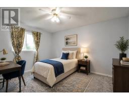 17 Crompton Drive, Barrie, ON L4M6N1 Photo 20