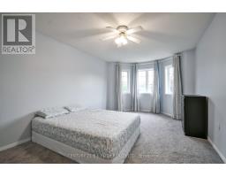 17 Crompton Drive, Barrie, ON L4M6N1 Photo 23