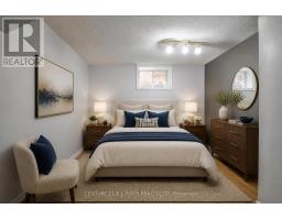 17 Crompton Drive, Barrie, ON L4M6N1 Photo 33
