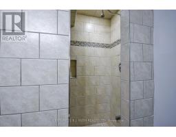 17 Crompton Drive, Barrie, ON L4M6N1 Photo 36