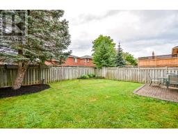 17 Crompton Drive, Barrie, ON L4M6N1 Photo 39
