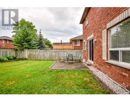 17 Crompton Drive, Barrie, ON L4M6N1 Photo 40
