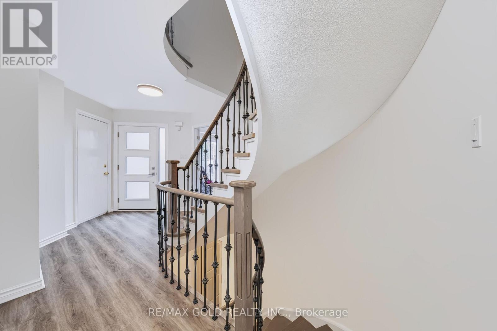 43 GOLDEN MEADOW ROAD - 17