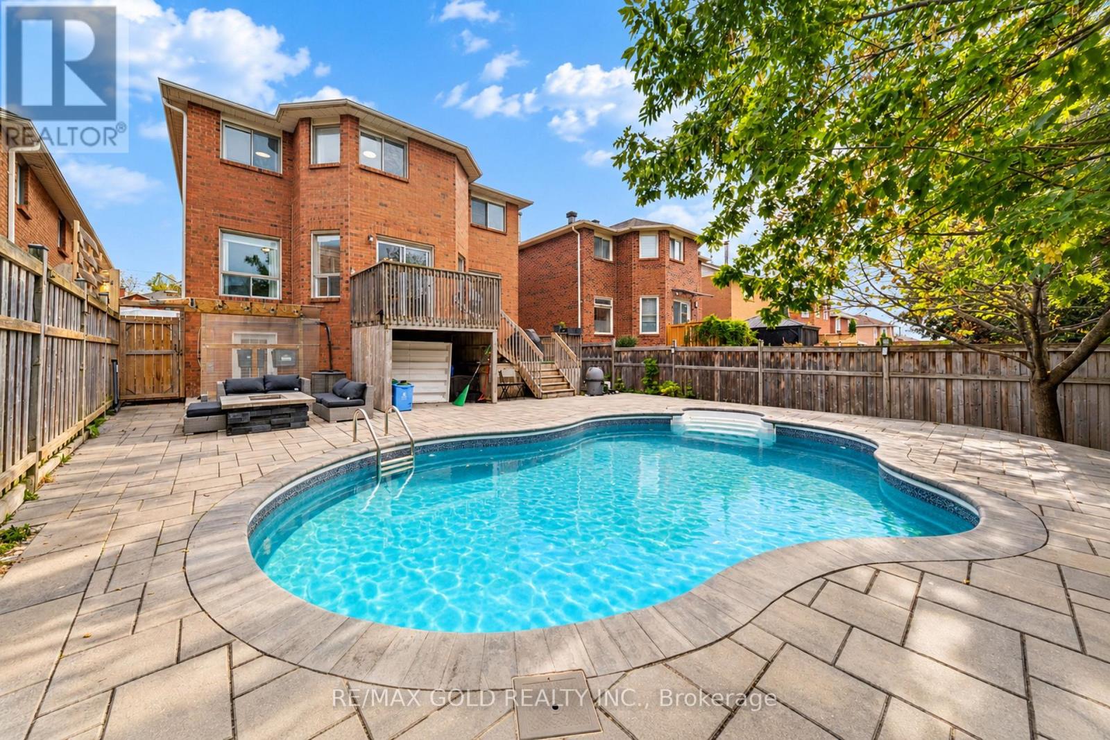 43 GOLDEN MEADOW ROAD - 48