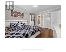 Kitchen - 48 English Street, Brampton, ON L6X1L6 Photo 9