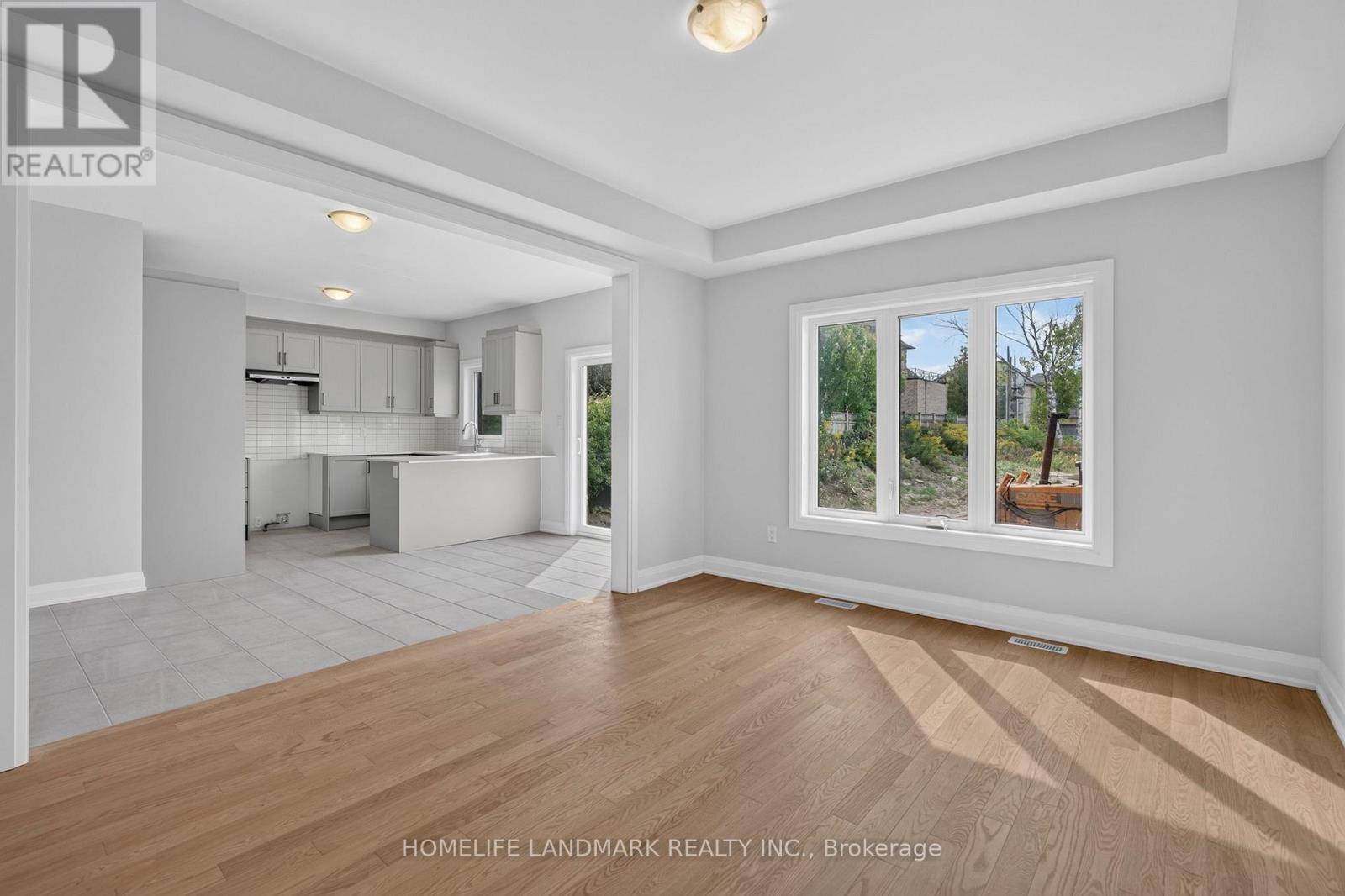 219 Seguin Street — photo 19