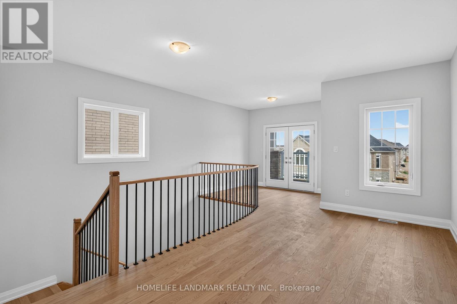 219 Seguin Street — photo 25