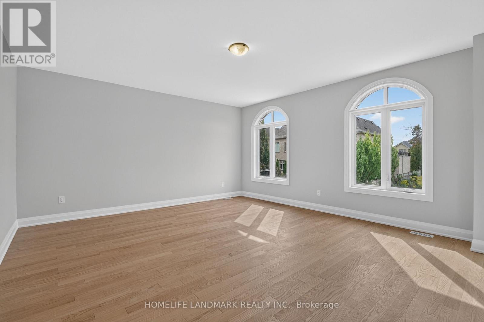 219 Seguin Street — photo 35