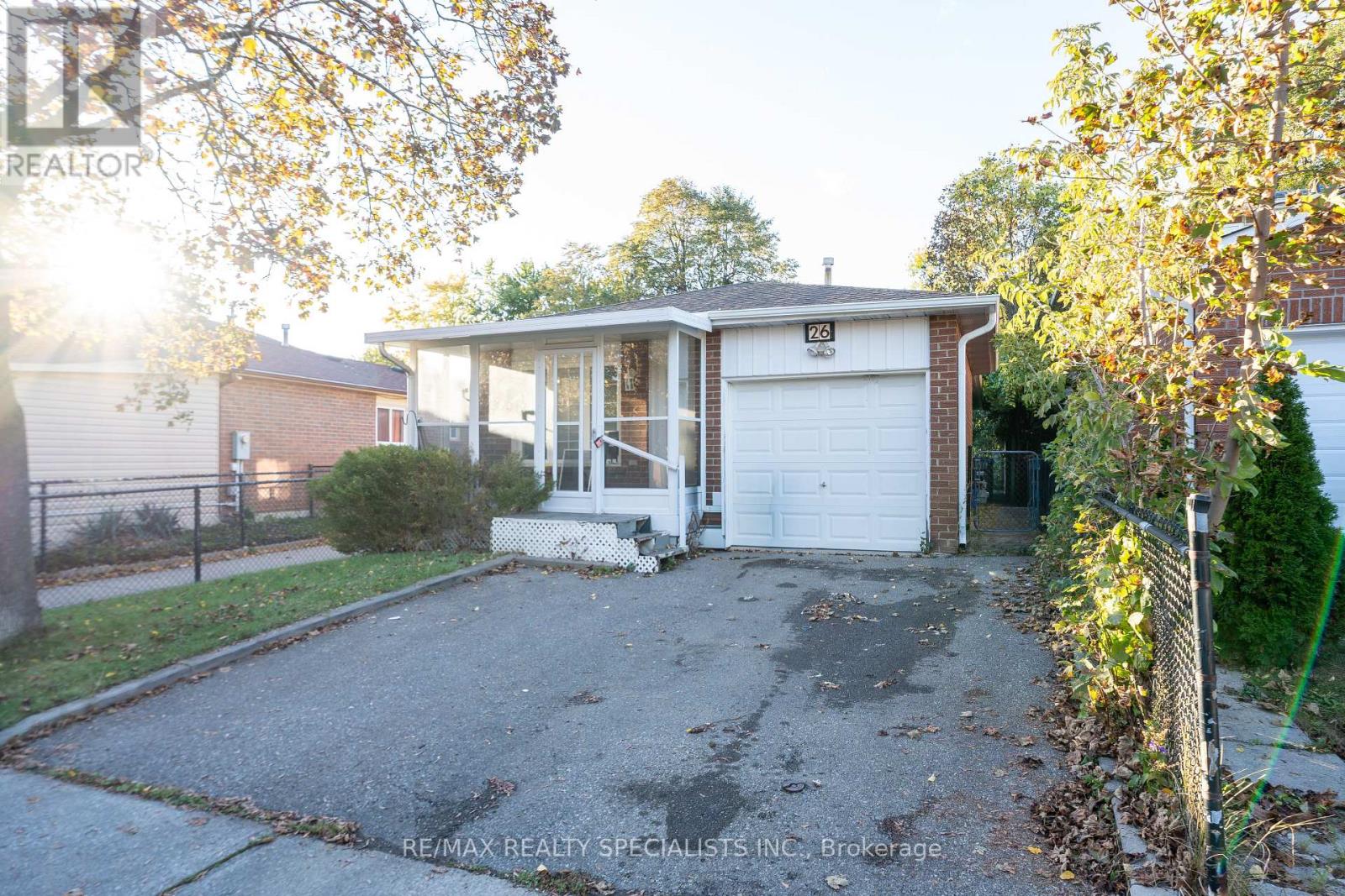 26 Vivaldi Crescent, Brampton, ON photo 2