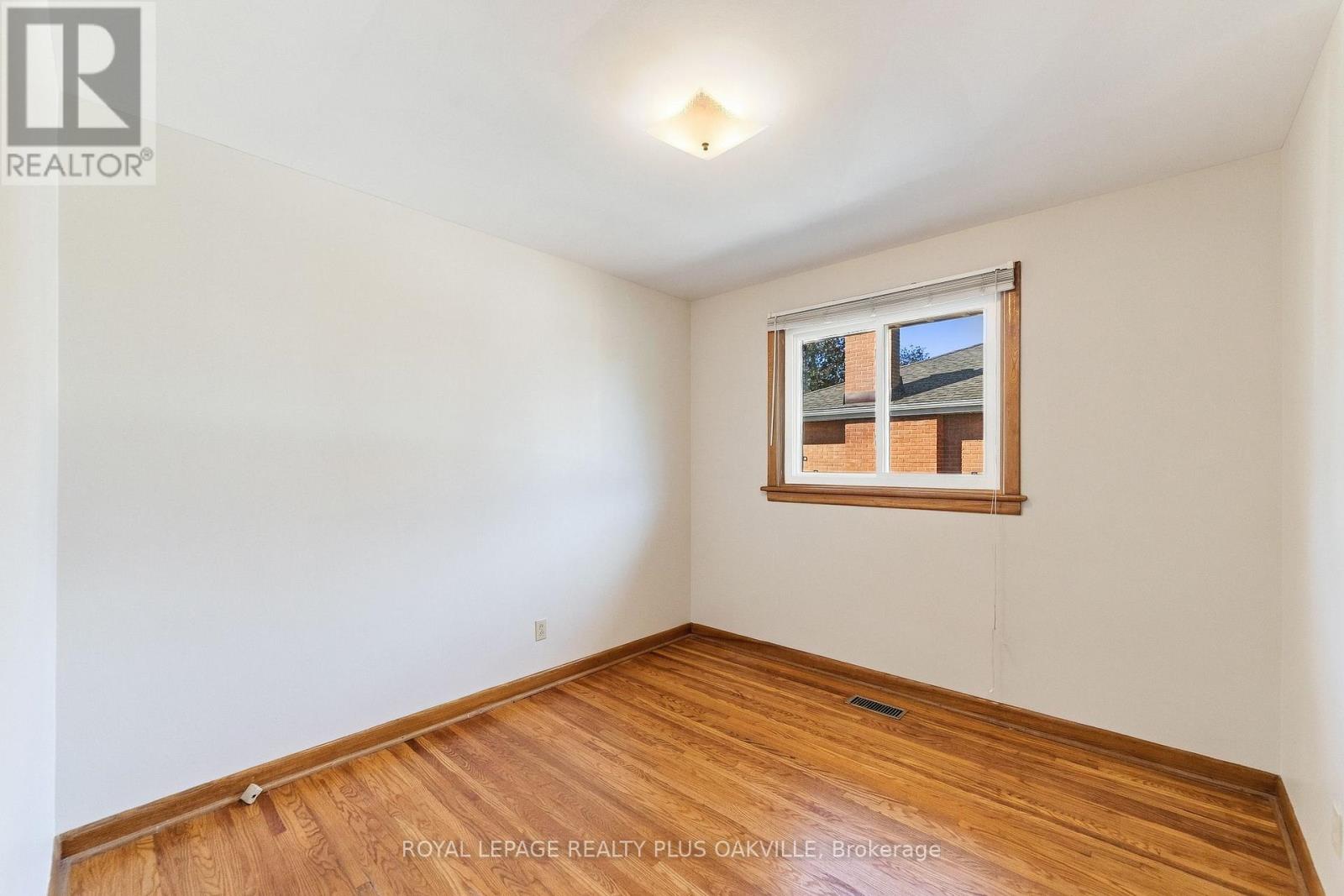 19 Endfield Avenue, Hamilton, ON photo 13