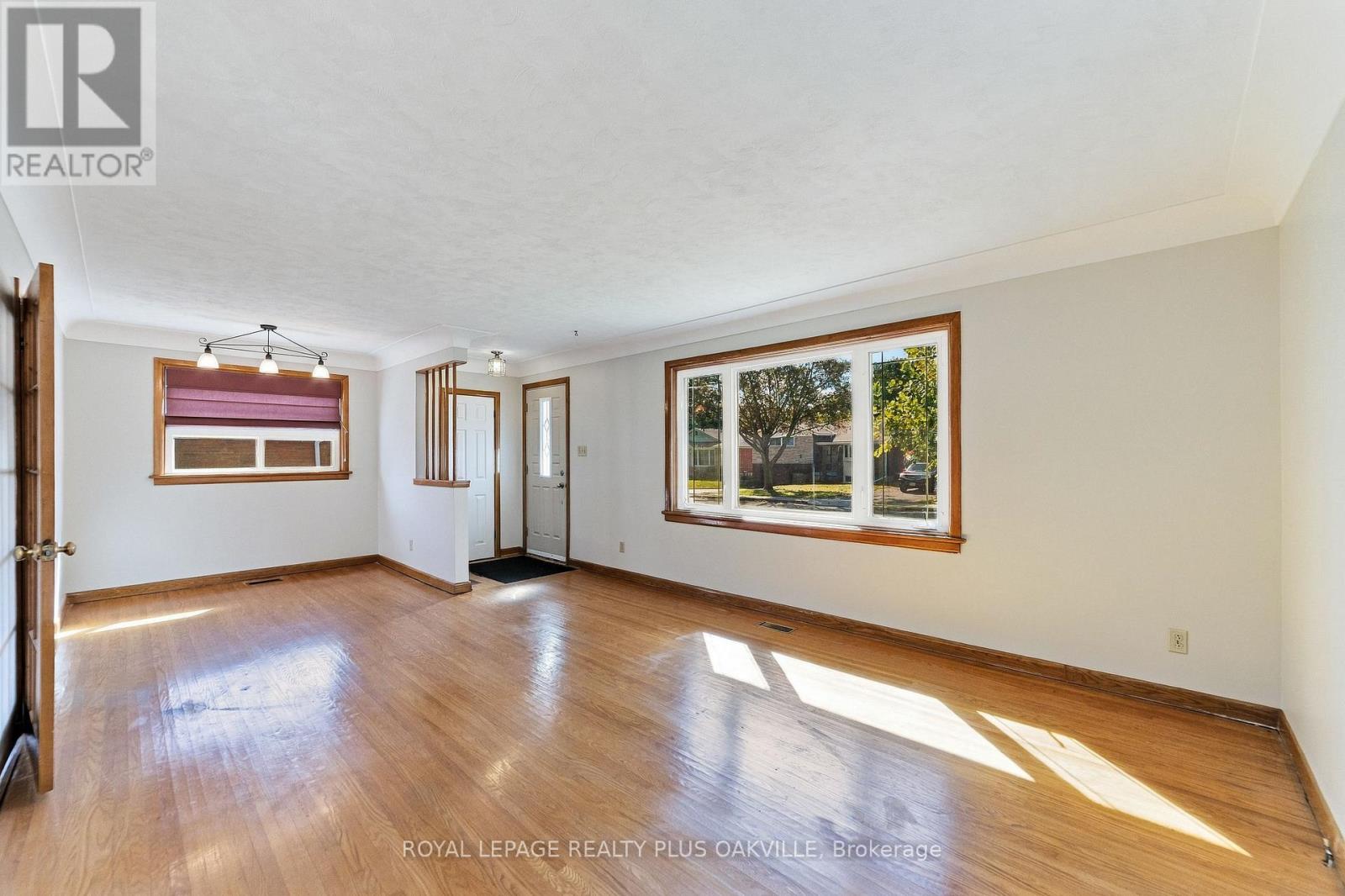 19 Endfield Avenue, Hamilton, ON photo 6