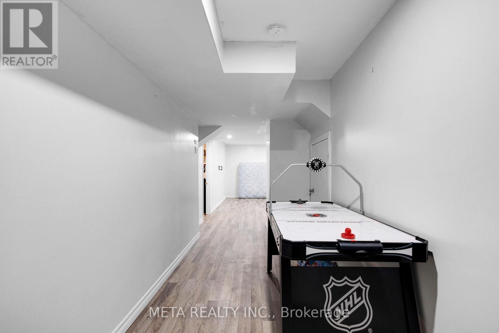 497 LANGLAW DRIVE - 31