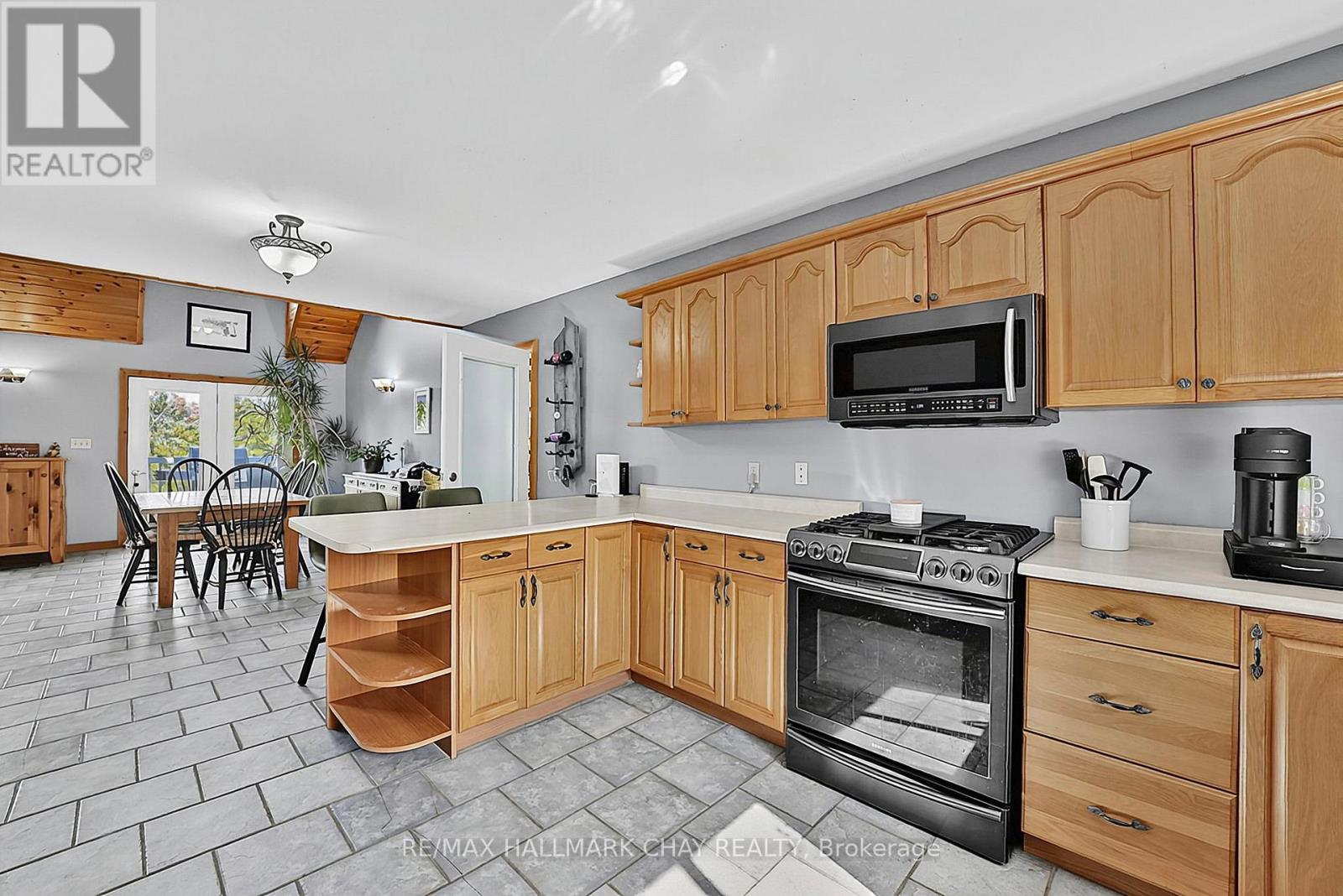 466 BEAUMONT DRIVE - 25