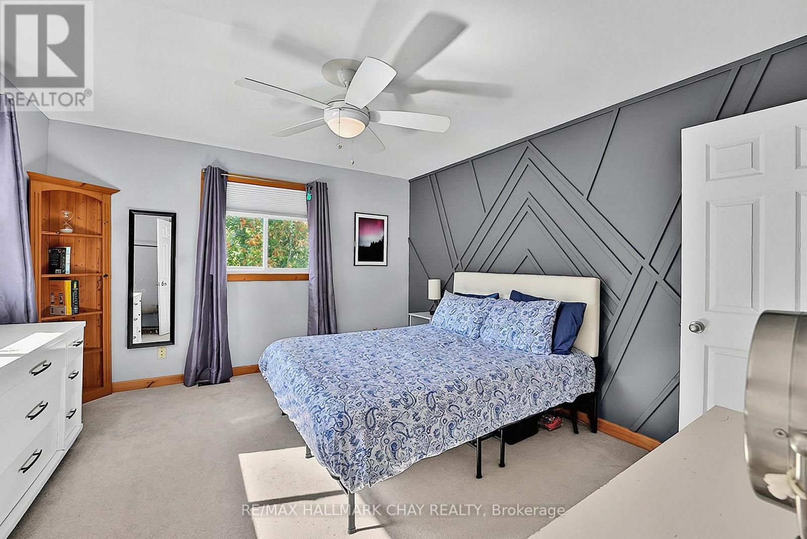 466 BEAUMONT DRIVE - 36