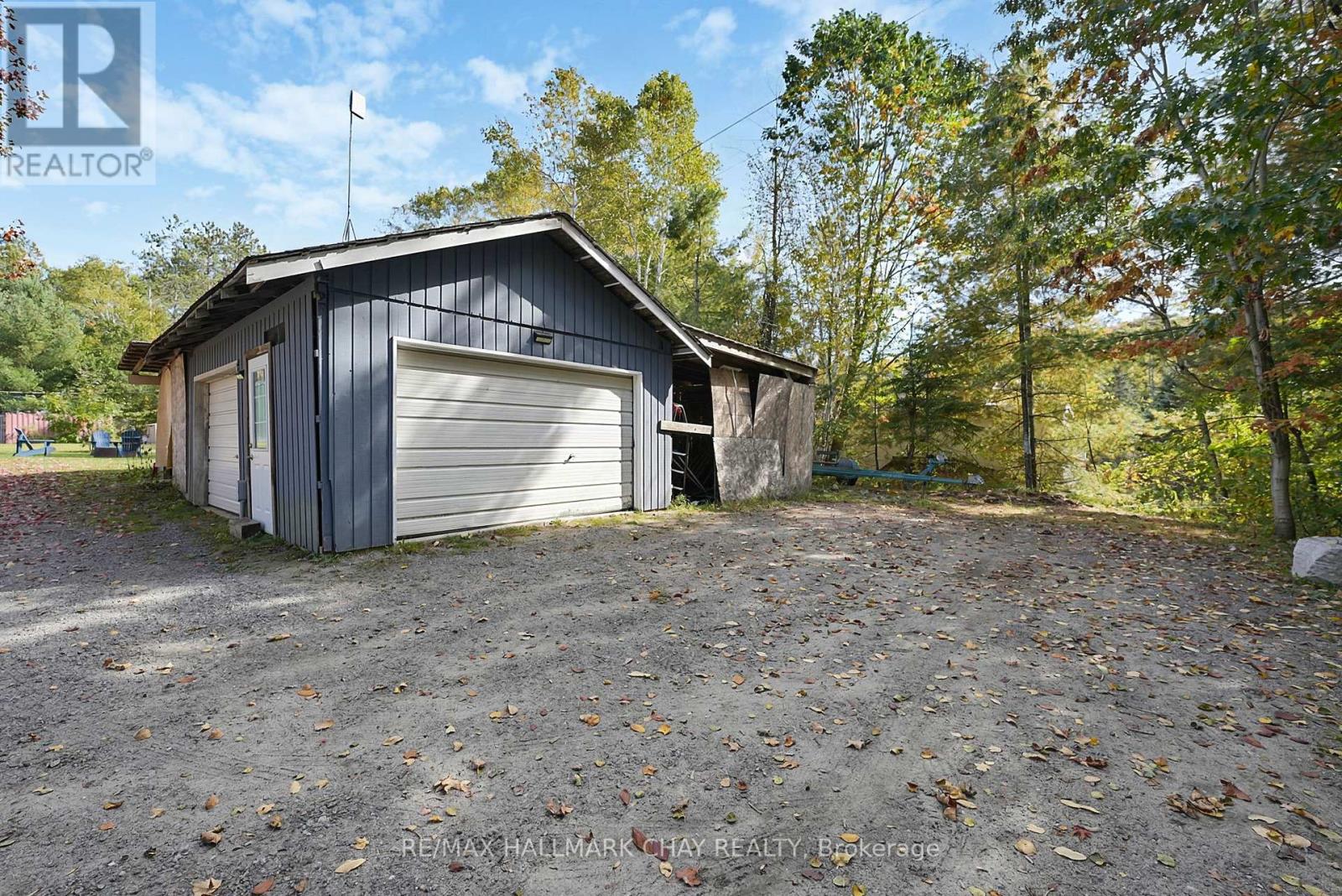 466 BEAUMONT DRIVE - 48