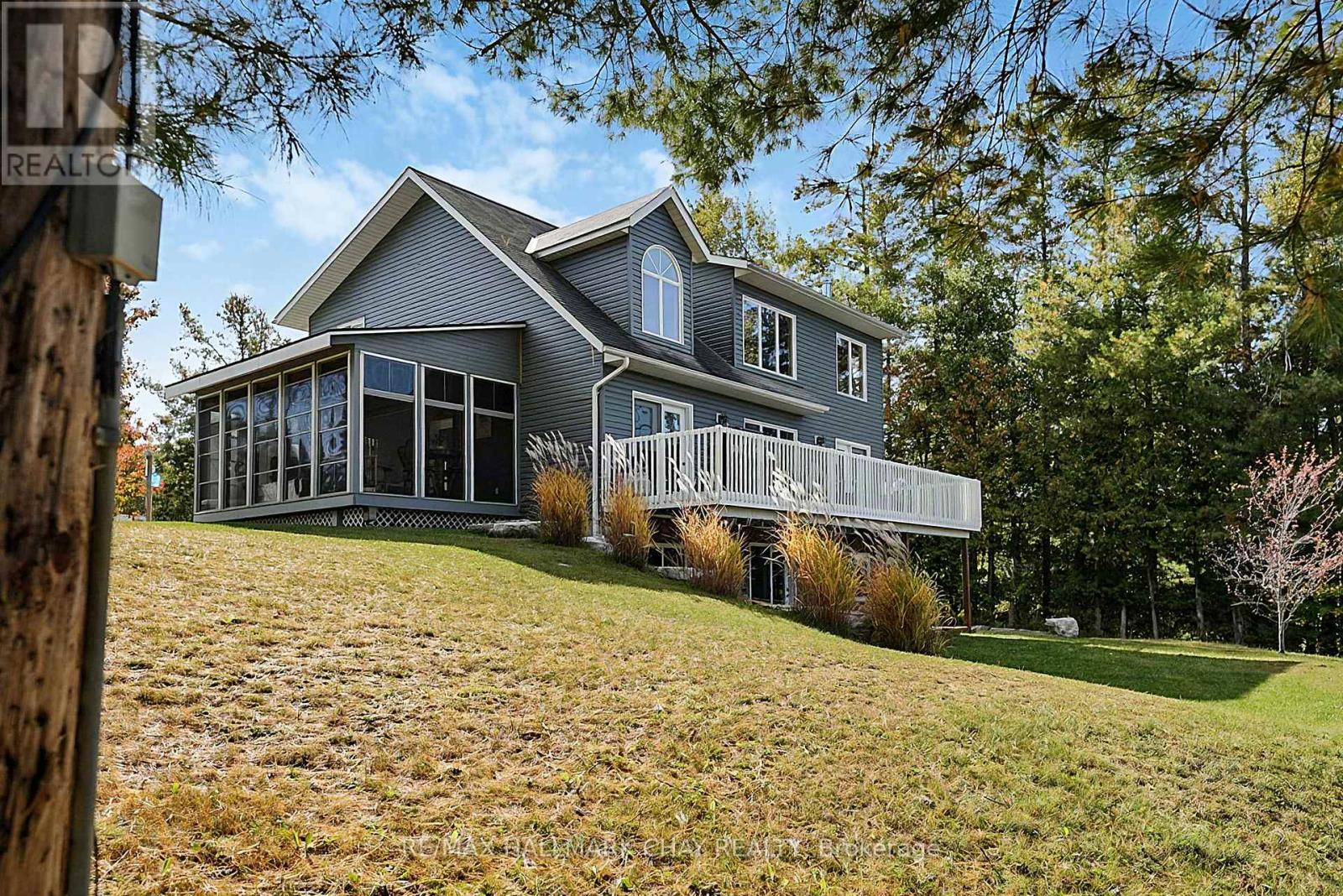 466 BEAUMONT DRIVE - 8