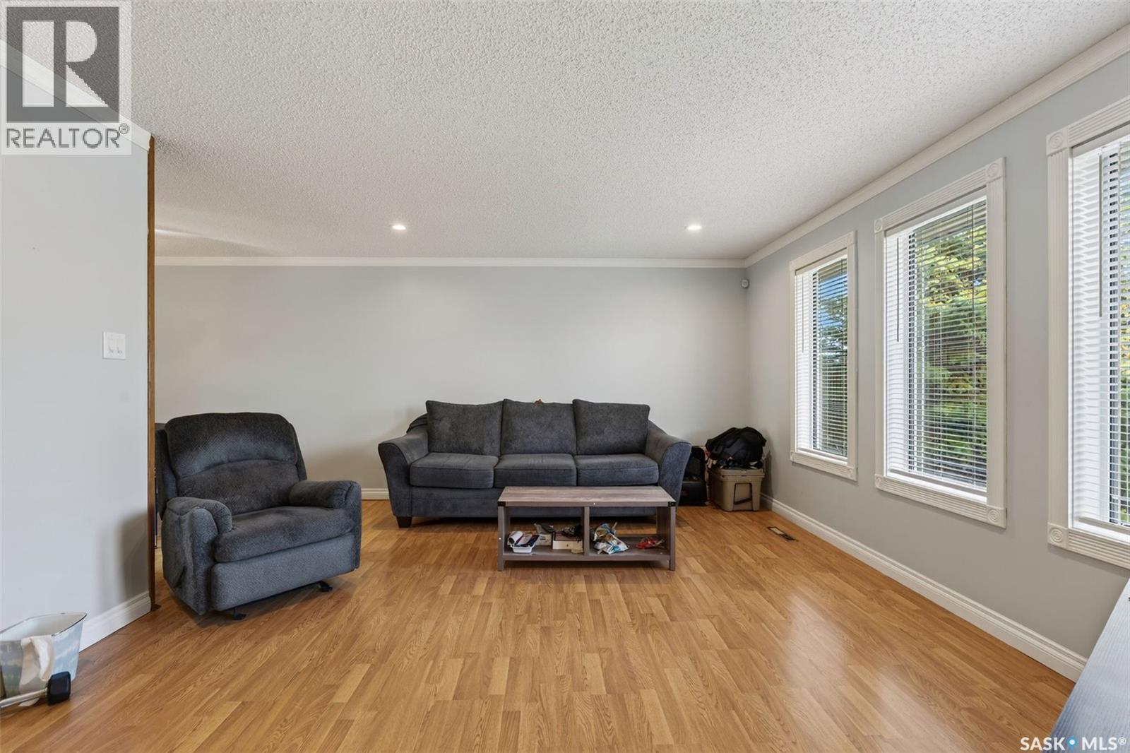 109 Park AVENUE, Melfort — photo 4