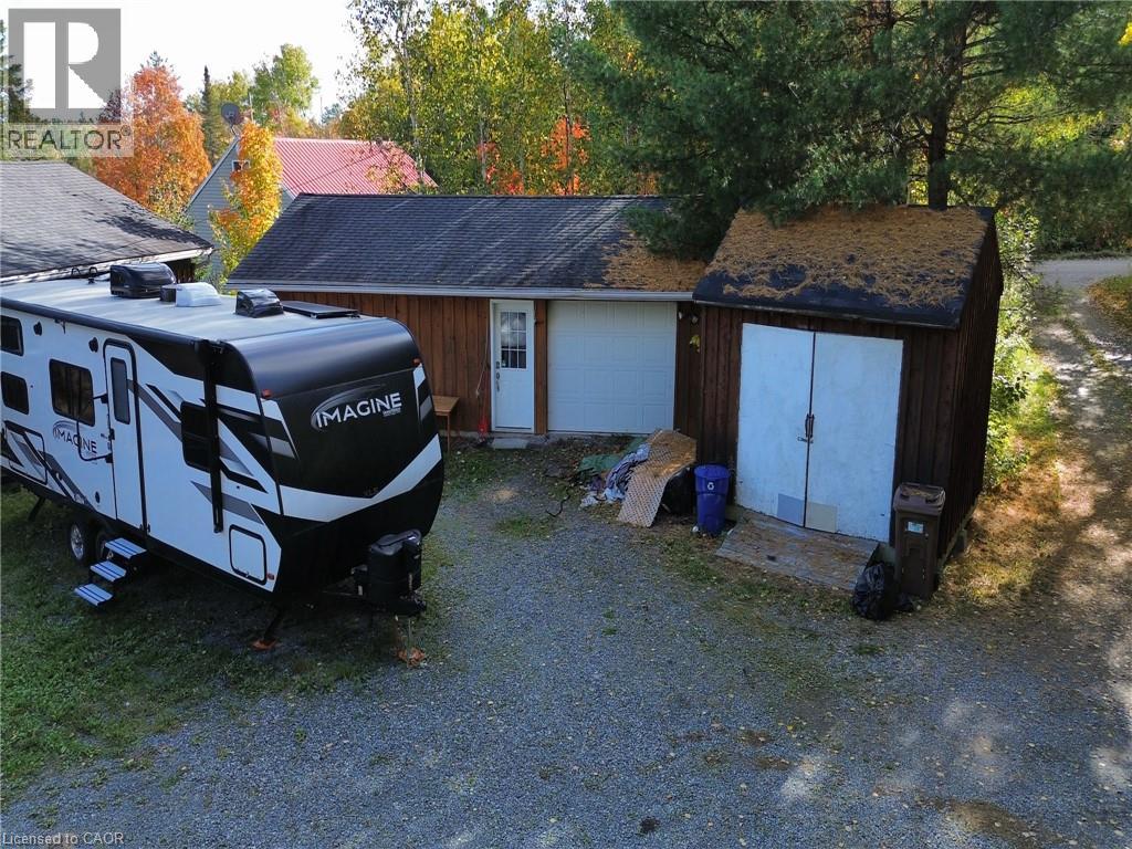 462 WATERFALLS Road - 22