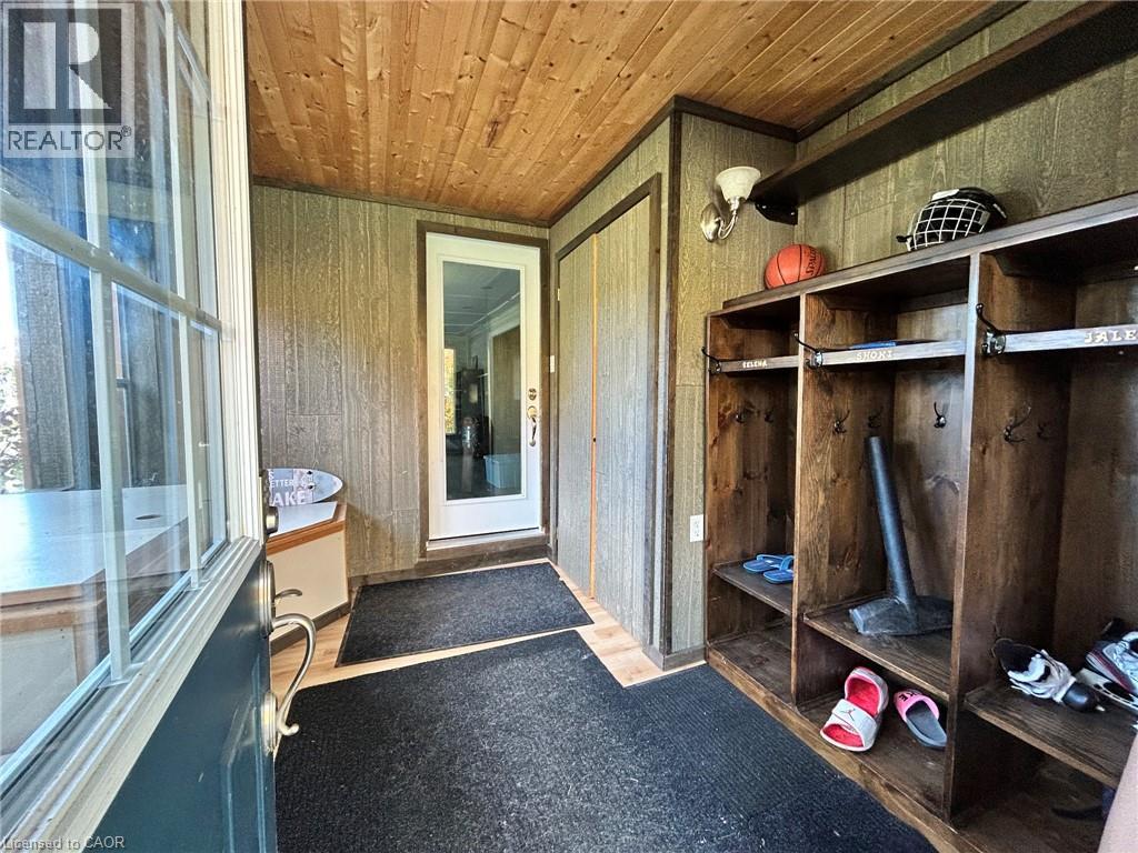 462 WATERFALLS Road - Image 5