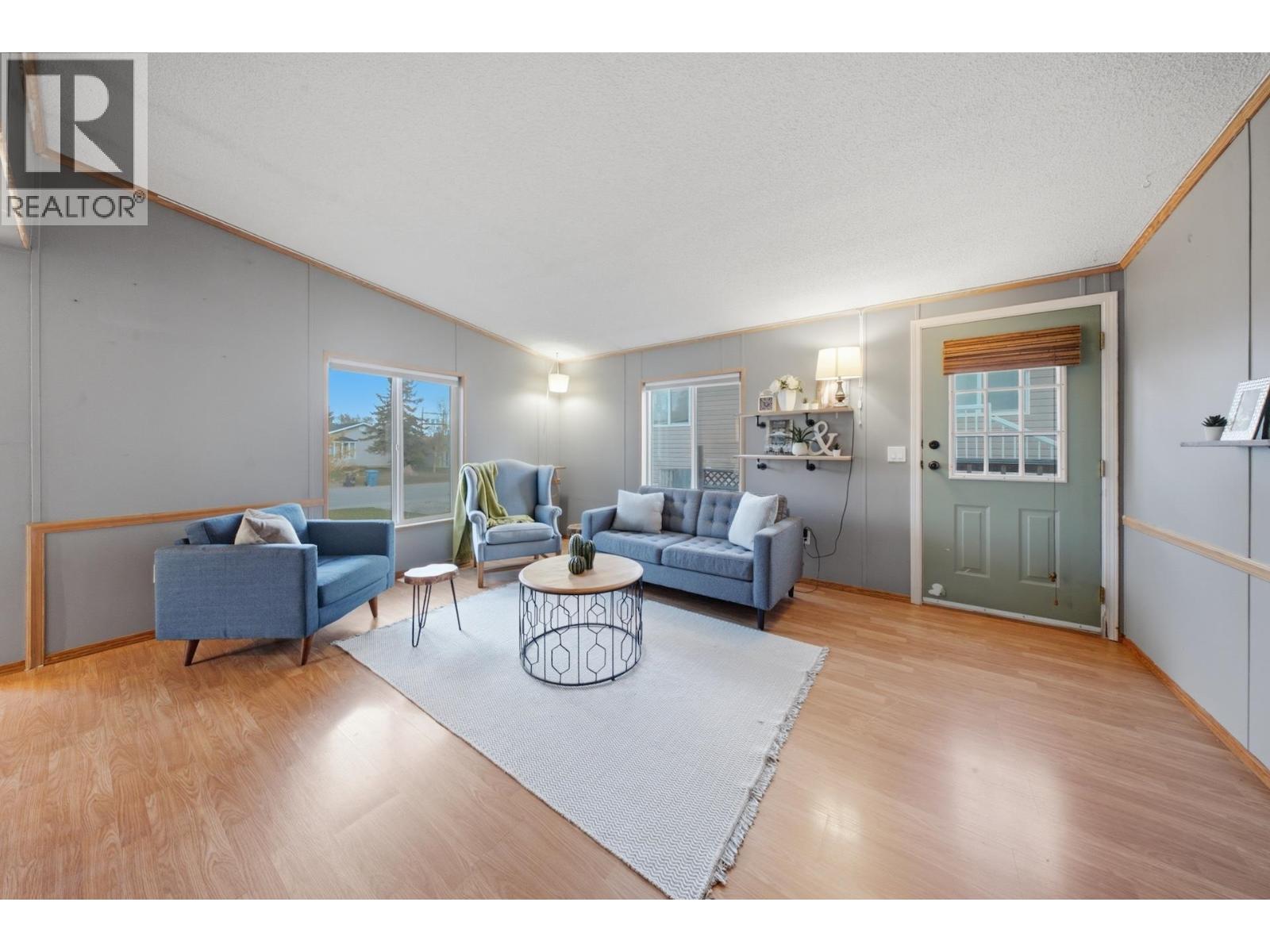 8307 99 AVENUE - Image 9