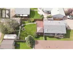 8307 99 Avenue, Fort St  John, BC V1J1S8 Photo 35