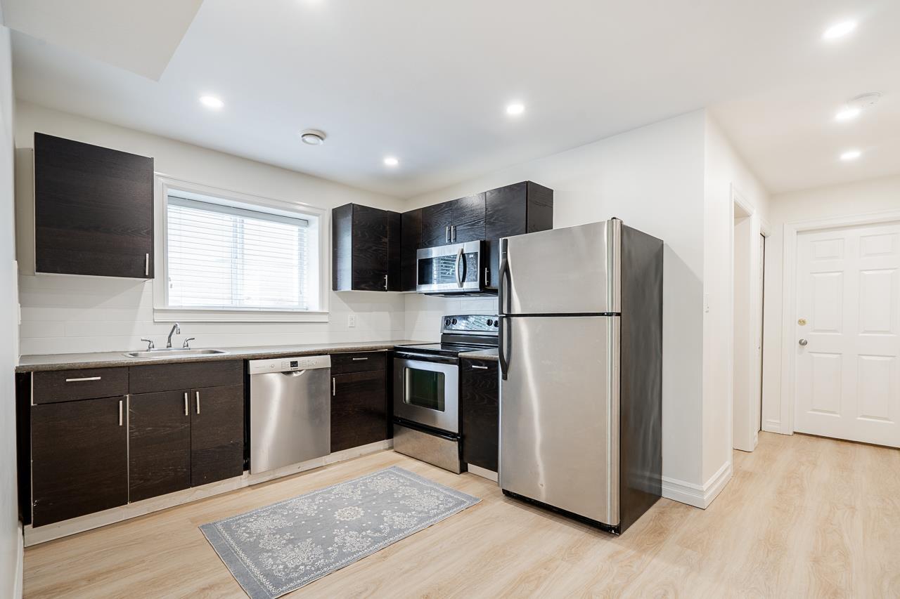 Photo of 16 3495 147A STREET 22