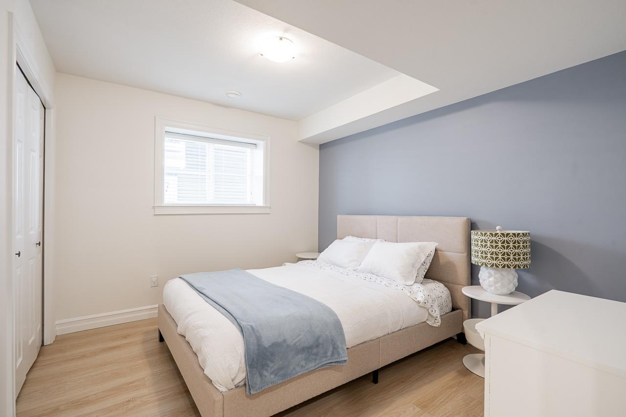 Photo of 16 3495 147A STREET 23