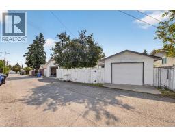 8035 Huntwick Crescent Ne, Calgary, AB T2K4H7 Photo 30