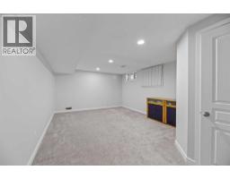 8035 Huntwick Crescent Ne, Calgary, AB T2K4H7 Photo 20