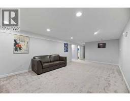 8035 Huntwick Crescent Ne, Calgary, AB T2K4H7 Photo 18