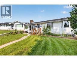 8035 Huntwick Crescent Ne, Calgary, AB T2K4H7 Photo 32