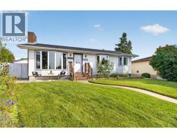 8035 Huntwick Crescent Ne, Calgary, AB T2K4H7 Photo 31