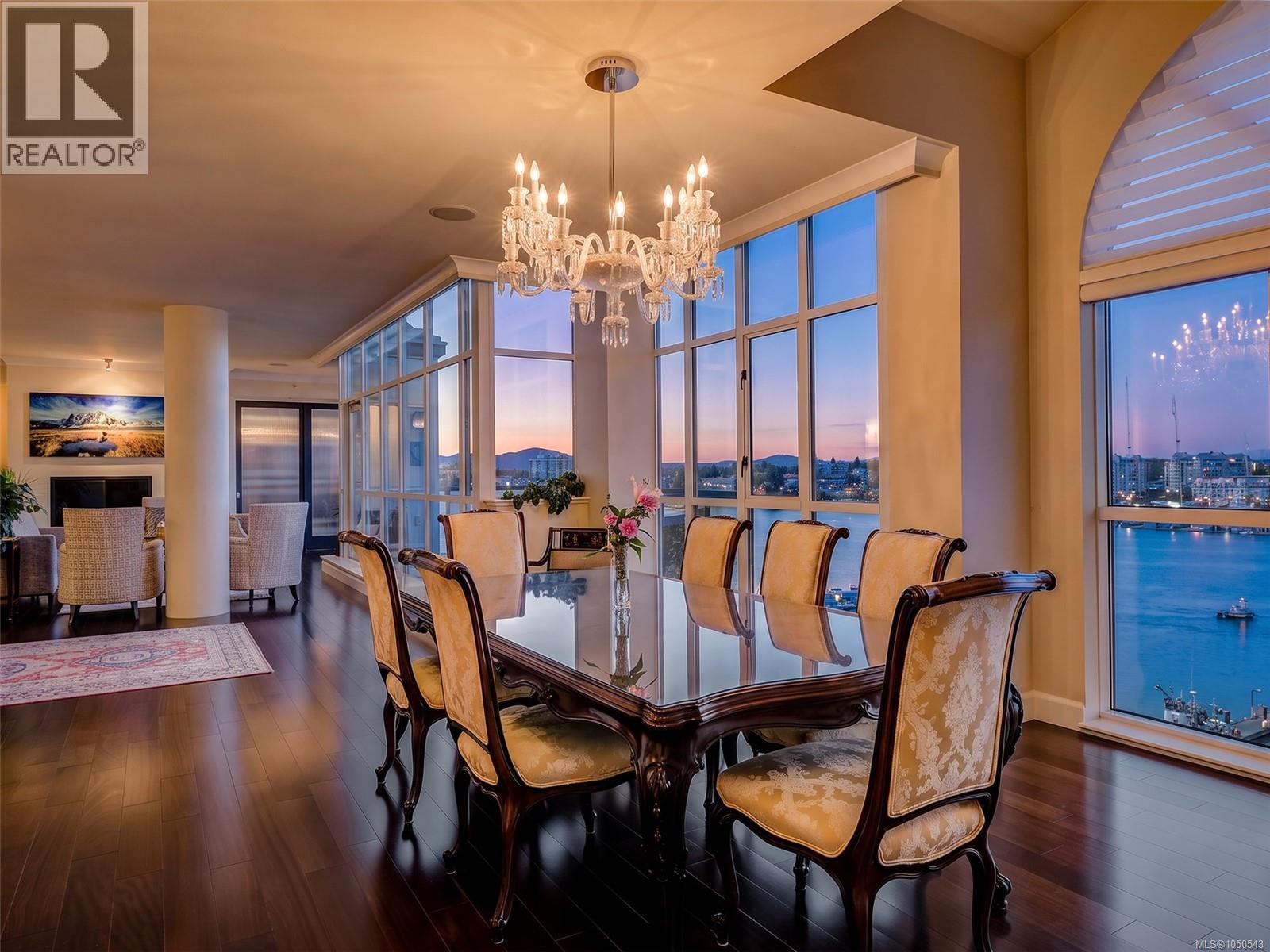 #924 21 Dallas Rd - 7