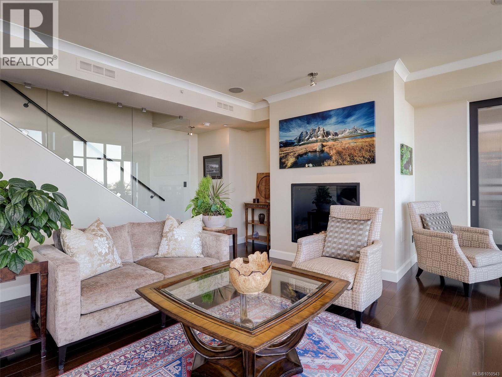 #924 21 Dallas Rd - 9