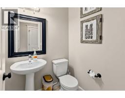 Eat in kitchen - 86 Heritage View, Cochrane, AB T4C0G5 Photo 15