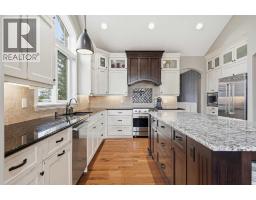 Primary Bedroom - 70 Sheep River Heights, Okotoks, AB T1S2B6 Photo 10