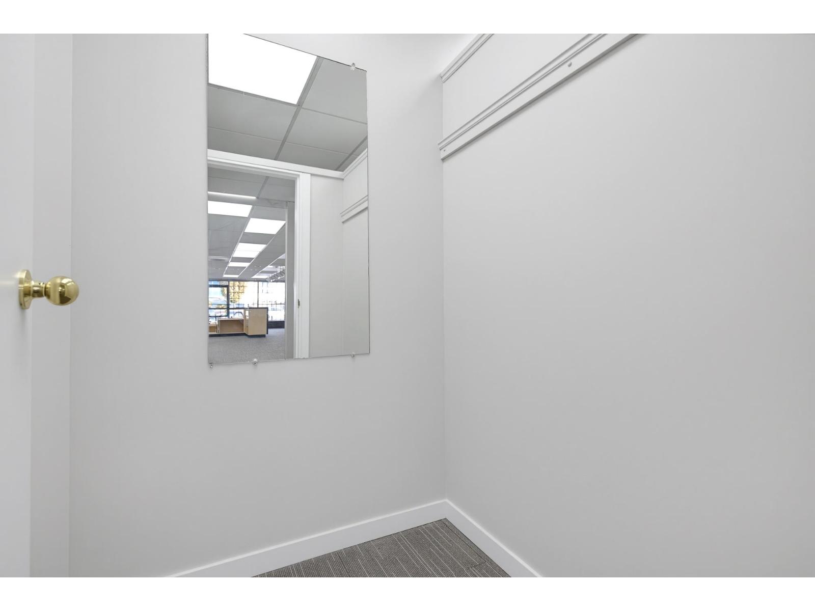 4 2630 BOURQUIN CRESCENT, Abbotsford - Image 1