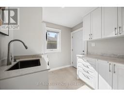 35 Ward Street, Whitby, ON L1M1G9 Photo 15