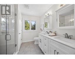 35 Ward Street, Whitby, ON L1M1G9 Photo 17