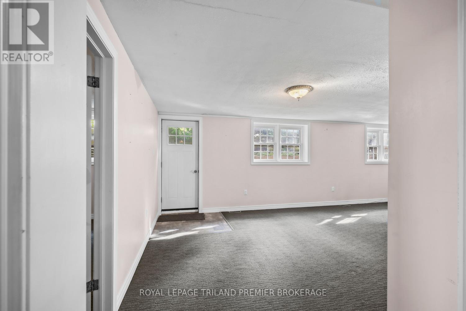 669 SANATORIUM ROAD - 29