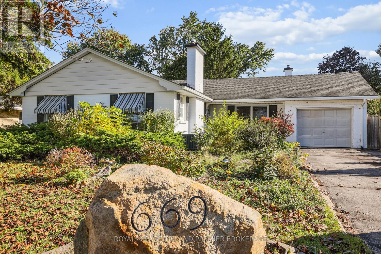 669 SANATORIUM ROAD - 43