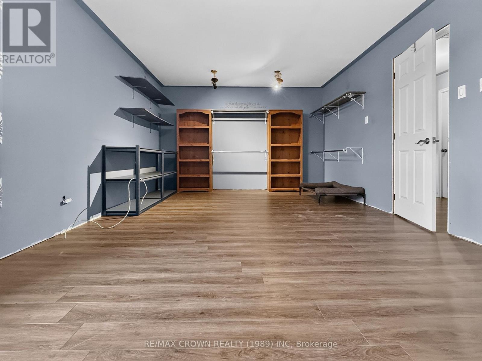 24 CEDAR AVENUE - 22