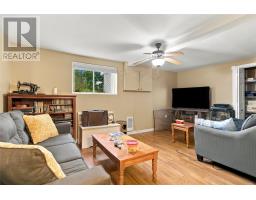 36 Jersey Avenue thumbnail 17